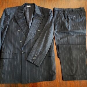 Brioni 42/52R Suit Dark Navy Pinstripe